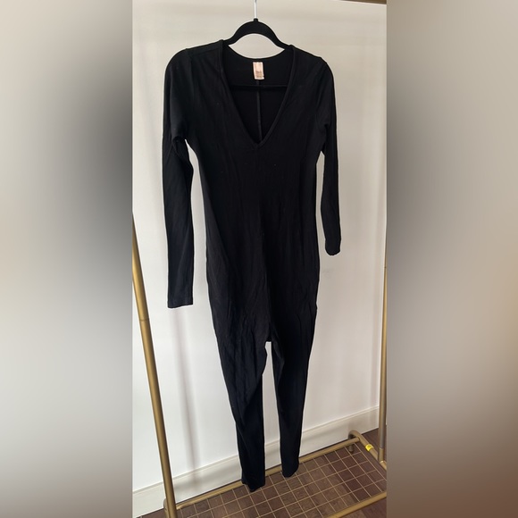 Smash + Tess Friday Romper - Picture 2 of 3